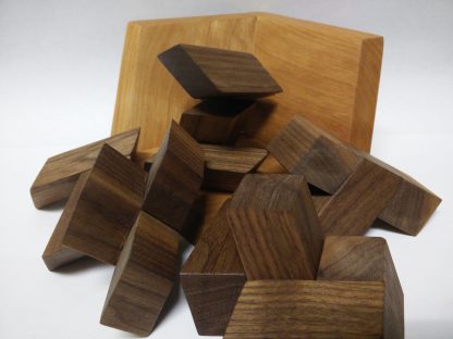 Rhoma Variant I - Walnut, Alder base - Image 3