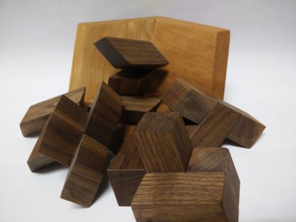 Rhoma Variant I - Walnut, Alder base - Image 5